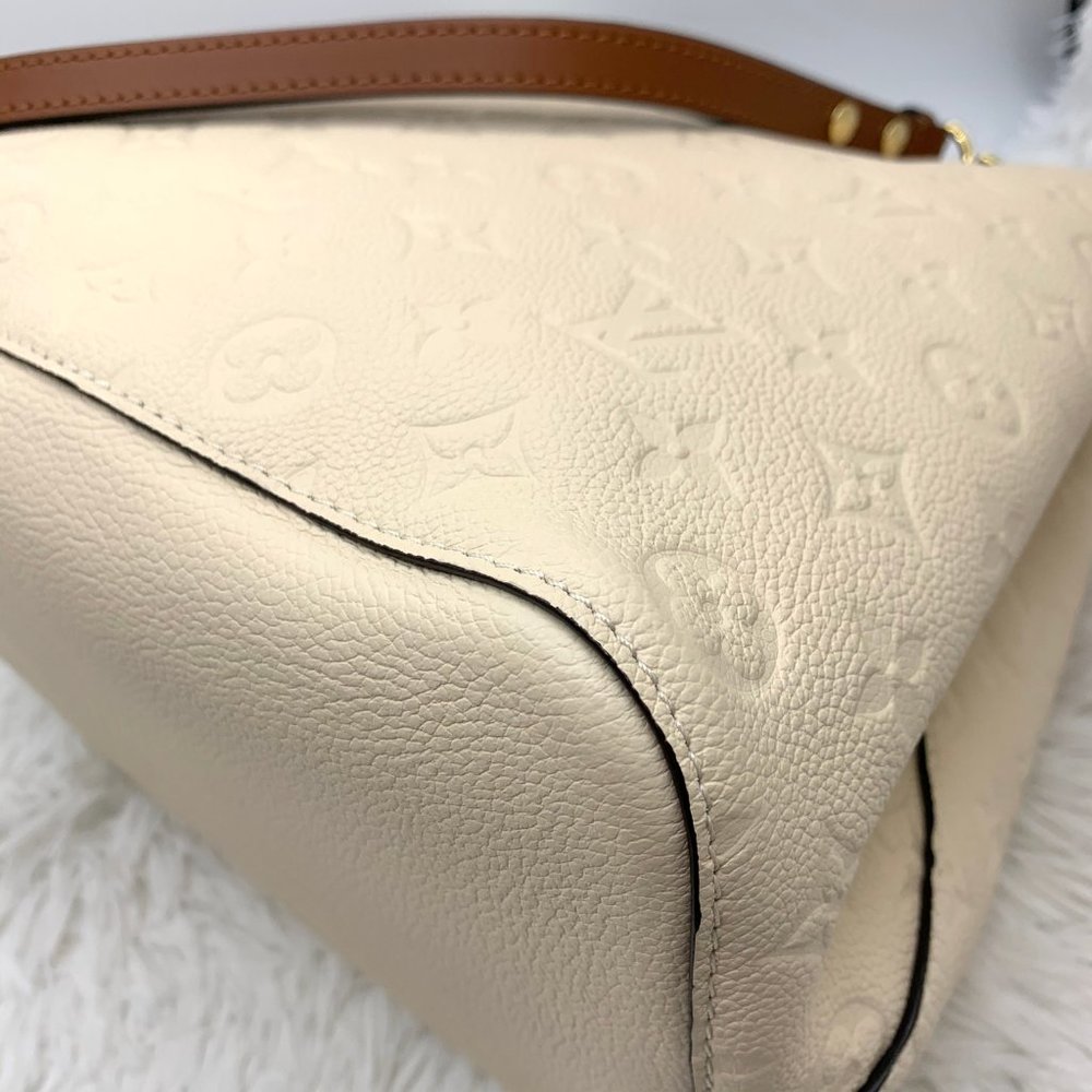 āSOLDā Louis Vuitton Empreinte Cream Neonoe MM bag - Picture 11 of 16